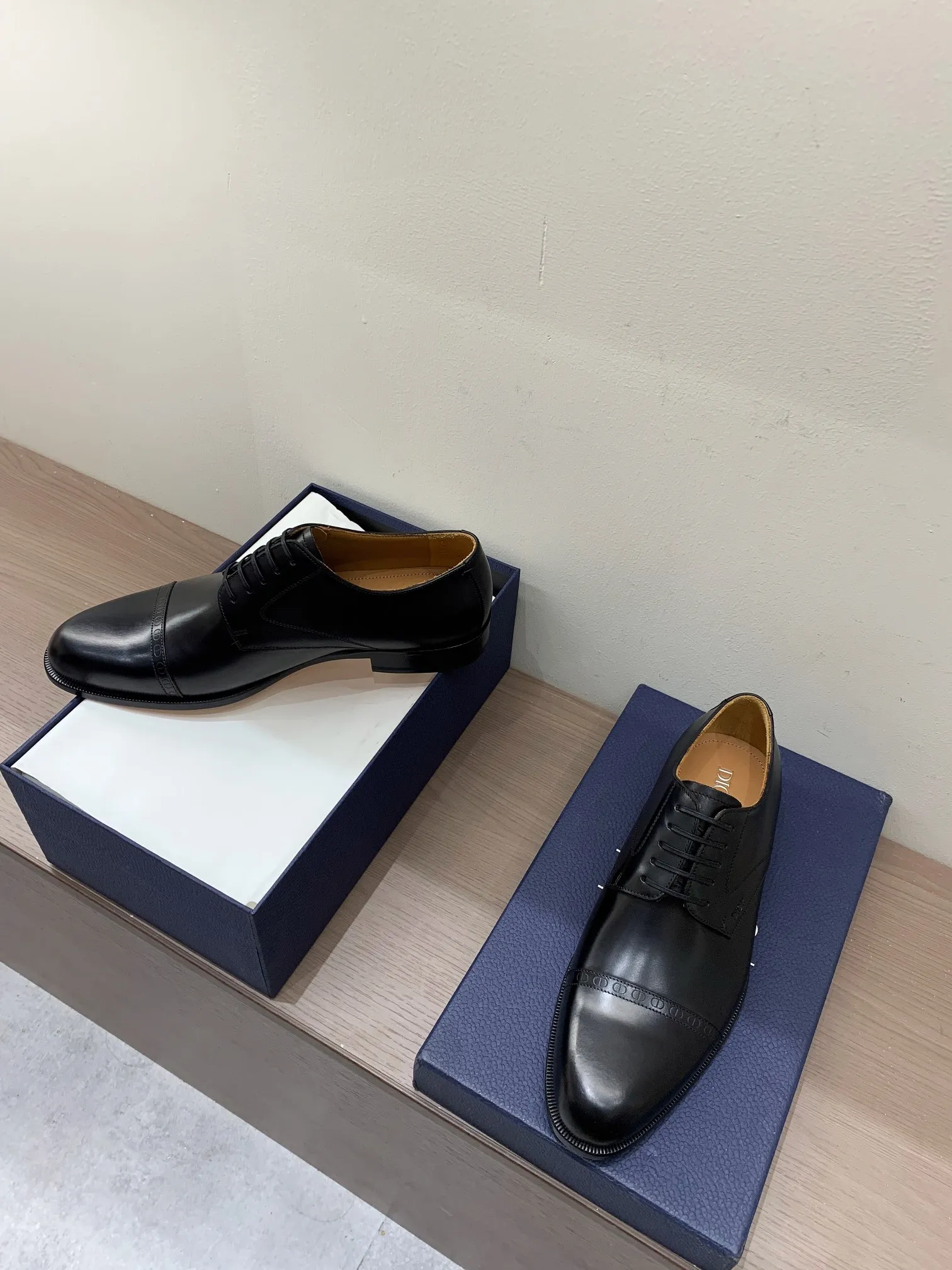 940💰 Dior high-end men's boutique casual leather shoes, imported cowhide upper, water-dyed cowhide lining, imported genuine leather outsole, perfect details, standard code 39-44 (38.45.46 customized, non-returnable and non-exchangeable),